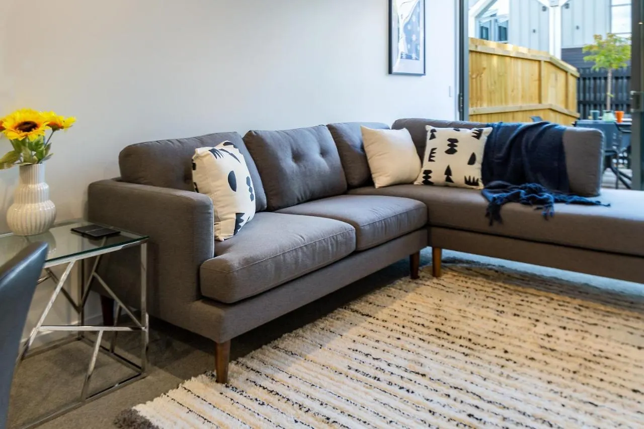 City Lights Retreat With Carpark 2 Bed 2 Bath Крайстчёрч 0*,