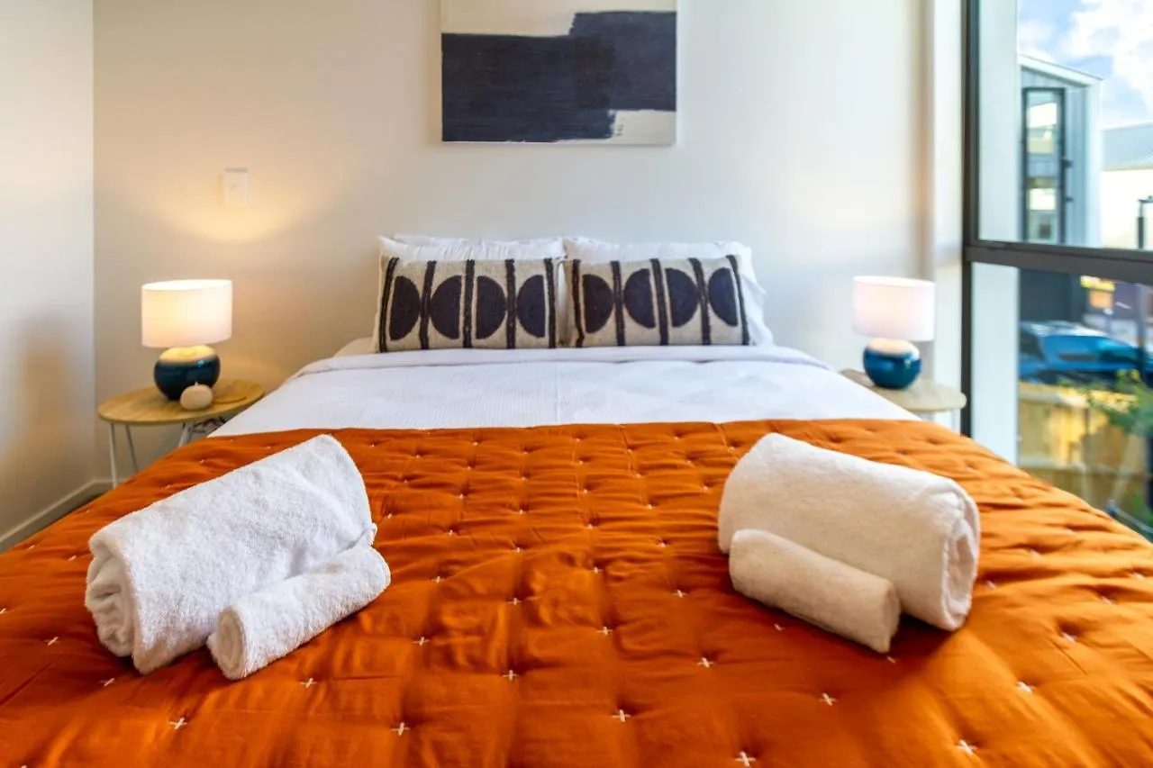 City Lights Retreat With Carpark 2 Bed 2 Bath Крайстчёрч 0*,  Новая Зеландия
